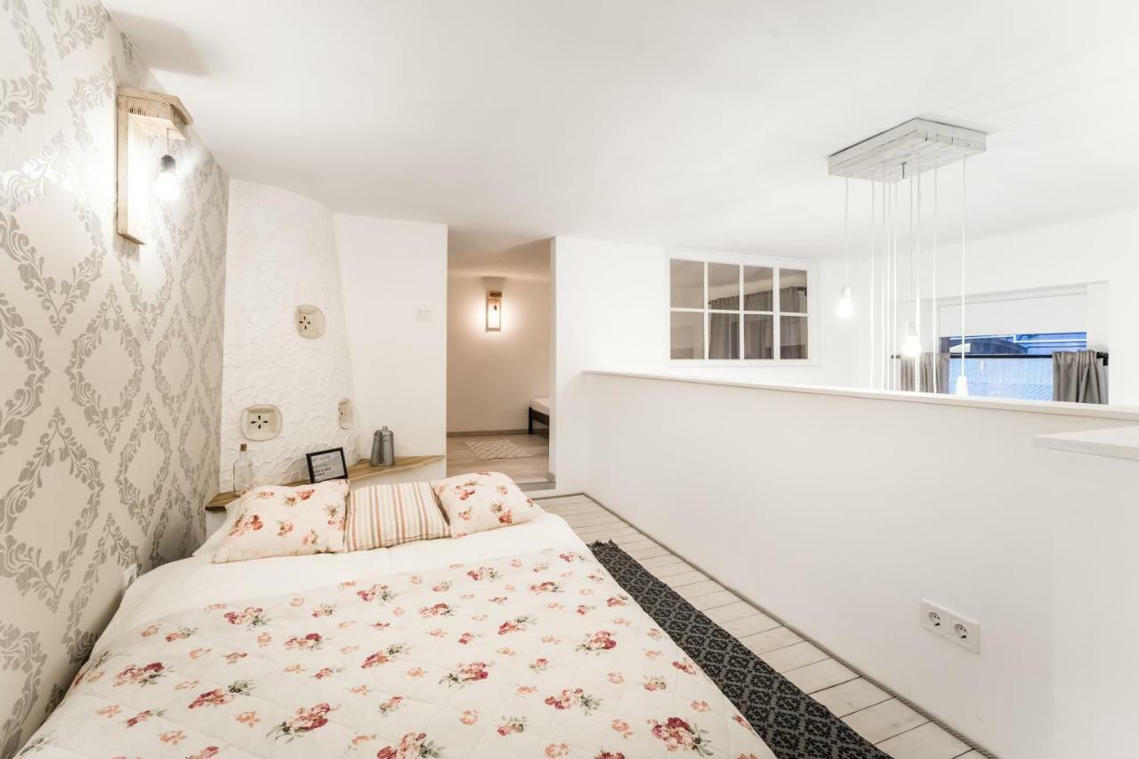 Bpr Vintage Garden Apartment With Terrace & Sauna Budapest Ngoại thất bức ảnh
