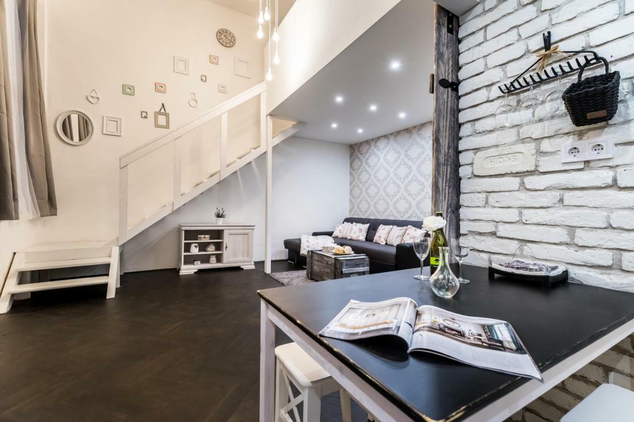 Bpr Vintage Garden Apartment With Terrace & Sauna Budapest Ngoại thất bức ảnh